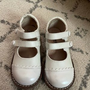 White Footmates Size 7